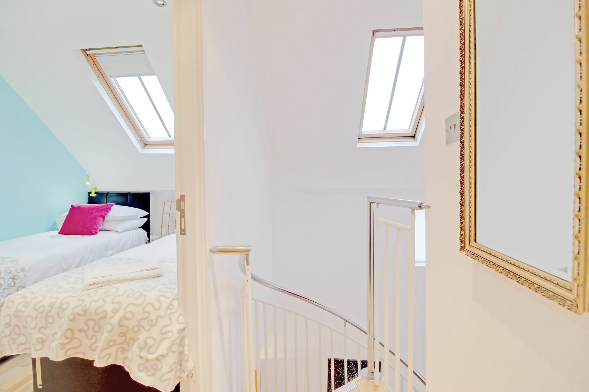 Majestic Mews Apartment With Free Parking - By My Getaways Hove Exteriér fotografie